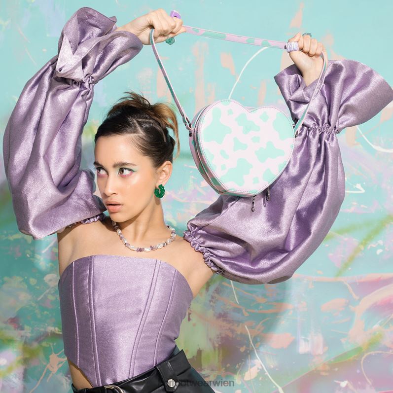 Zubehörteil Koi Footwear Funky Town Tasche mit lila Kuh-Print B6R04171 lila Frauen